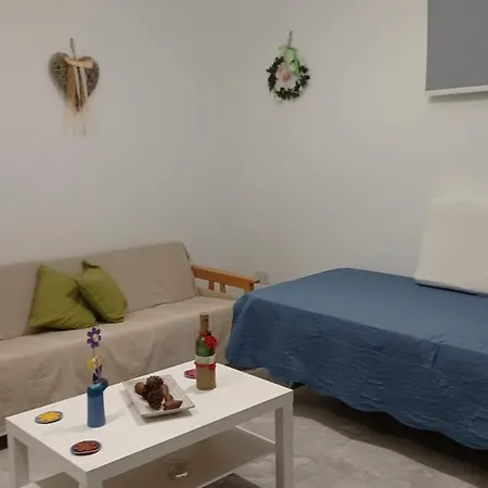 Апартаменты Andri' S Place Пафос