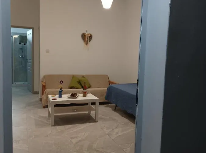 Andri' S Place Апартаменты